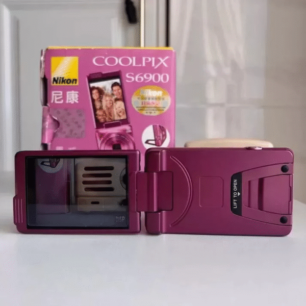 Preowned Glossy Pink Digital Camera – Refreshed Edition - Image 3