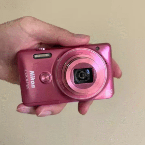 Preowned Glossy Pink Digital Camera – Refreshed Edition