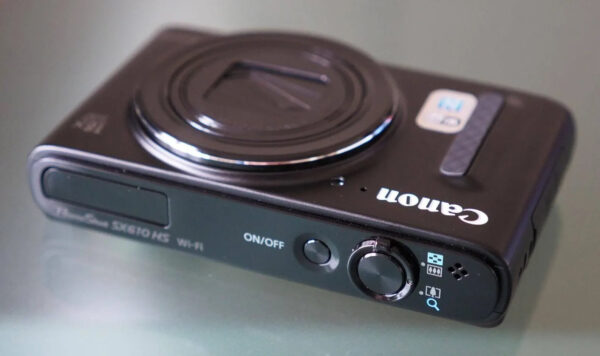 Compact Digital Camera – 18x Optical Zoom with Battery & Charger Included - Image 3