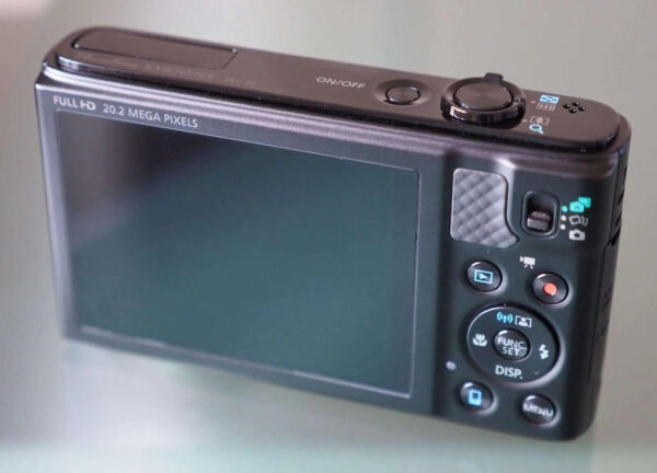 Compact Digital Camera – 18x Optical Zoom with Battery & Charger Included - Image 5