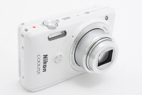 Used 16MP White Compact Digital Camera – Flip Screen, Photo-Ready from Japan - Image 4