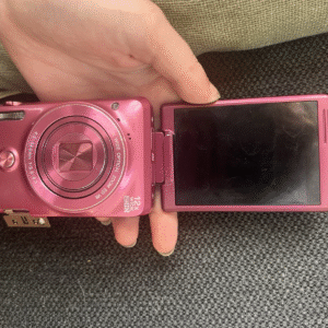 Used Rare Pink 16MP Compact Digital Camera – Flip Screen & Zoom